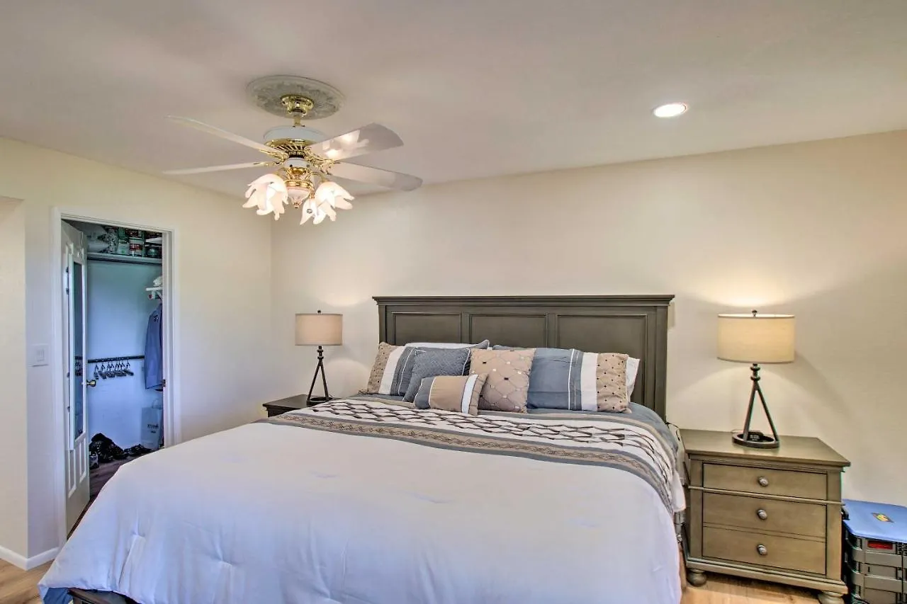 Modern Paradise Valley Condo With Golf Course View! Φοίνιξ 0*,