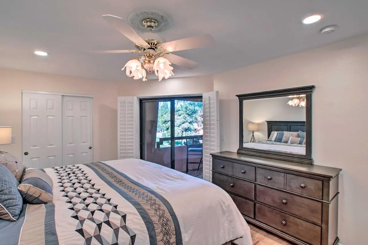 Modern Paradise Valley Condo With Golf Course View! Φοίνιξ